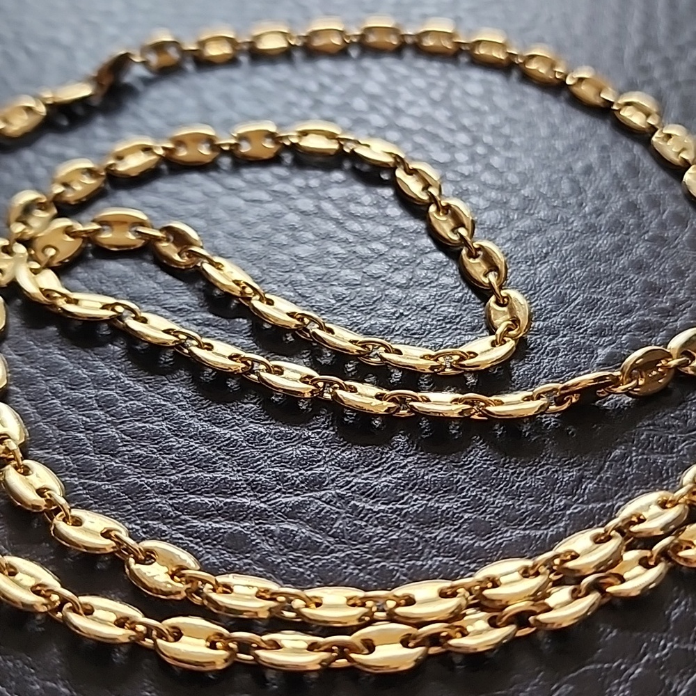Gold Tone Women's Chain Necklace - Elegant Link Design - Picture 2 of 9